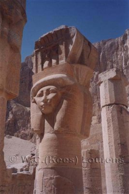 Tempel van Hatshepsut /
Temple of Hatshepsut.