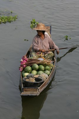 EOS-1D Mark II N5644.JPG