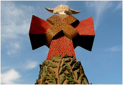 Sagrada Familia cross