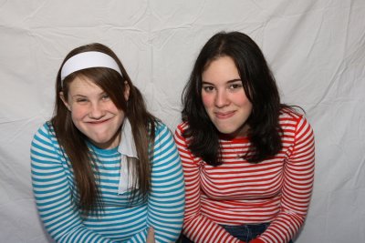 vicky_and_sophie