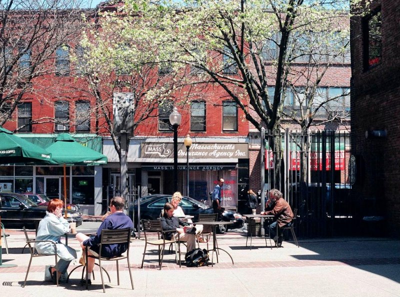 Davis Square Plaza