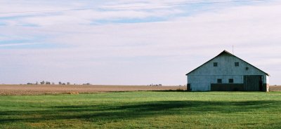 Barn between Gridley, El Paso