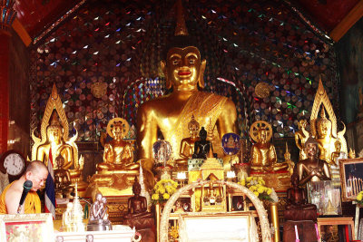 CM018 Wat Phrathat Doi.jpg