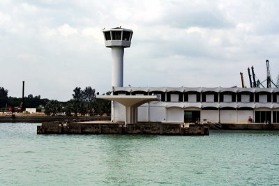 CliffordPier014 Adjoining Building.jpg