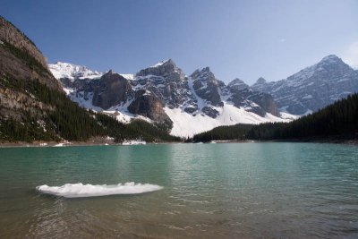 Ice floating in Moraine Lake