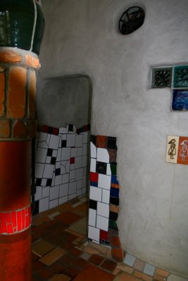 Hundertwasser's Work of Art        29