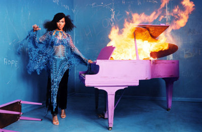Burning Piano, 2003 (Alicia Keys)