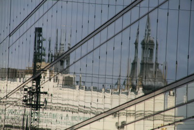 Reflection of Theater des Westens