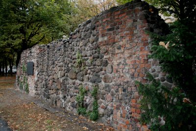 Remainder of the 13th century town wall