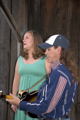 HEATHER &HOWARD 