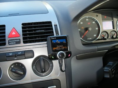 new VW Touran with Parrot LS3200.JPG