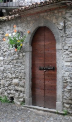Cardano door