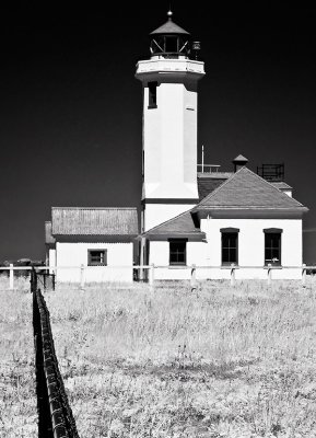 Point Wilson Light IR 1.jpg