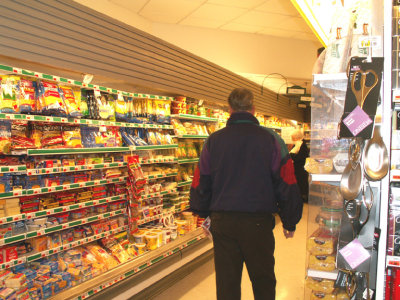 Dick grocery shopping