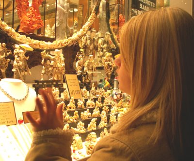 Jordyn window shopping