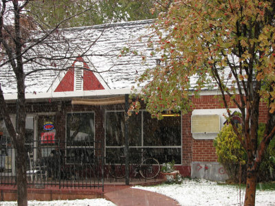 College Market during Autumn Snowfall smallfile IMG_1521.jpg