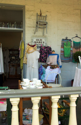 Quenscliff old wares shop