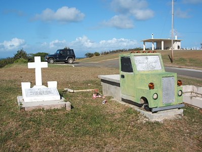 truck tombstone, cemetery, Isabel Segunda