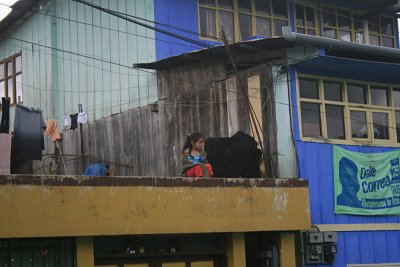 girl on rooftop, Nanegalito