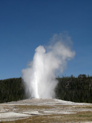 Last picture of Old Faithful.