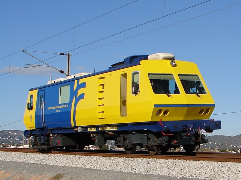 Train in Faro railway