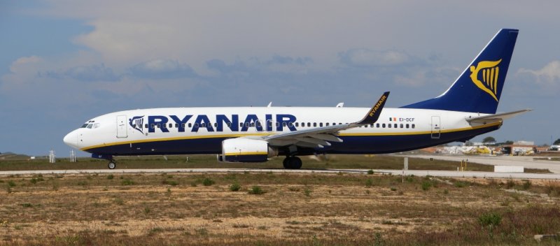 Ryanair aircraft at Faro International Airport