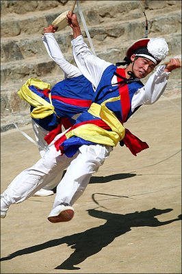 Traditional Korean Dancers.jpg
