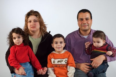 11-25-06 : Khodor and family in the studio