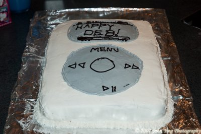 0021 : Happy Deb ipod cake - by Carin