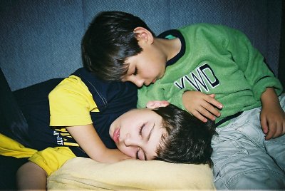 Brothers  B1020019