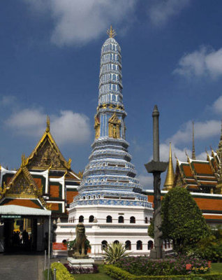 Phra Asada Maha Chedi, the Dark Blue Chedi (DTHB148)