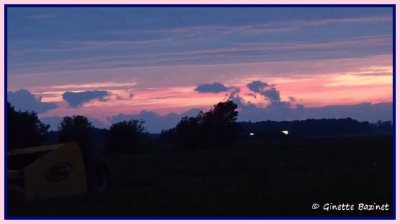 Mme s'il a plu un dluge aujourd'hui, tu n'oublies pas tes splendides couleurs ce soir.