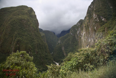 On the way to Machu Picchu. mach_pich0507-009.jpg