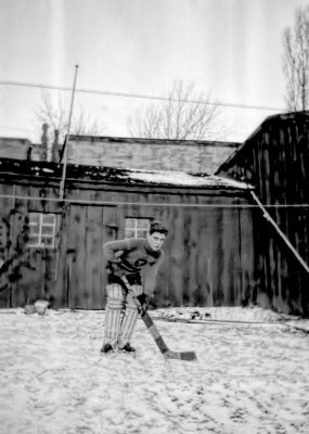 Toronto 1915 Neg Scan 04 Goalkeeper for HSC Nov 15