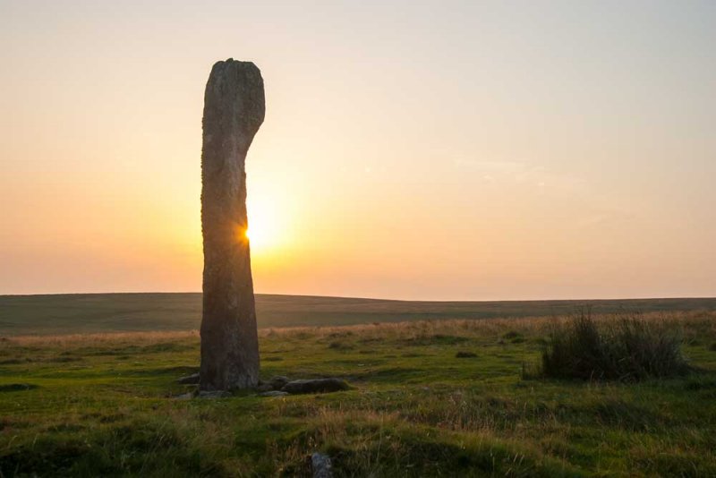 CRW_00276.jpg Sunset Drizzlecombe Stone Group menhir at head of stone row - Ditsworthy Warren, Dartmoor -  A Santillo 2003