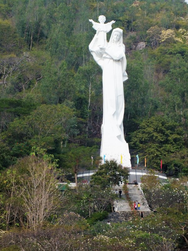 The statue of Mary and Jesus baby