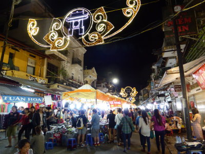 Night Market (weekend only) at Old Quarter