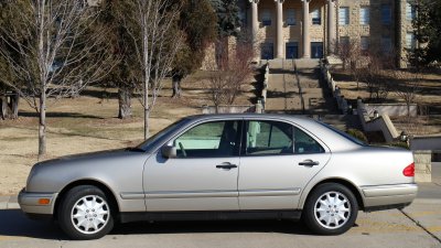 Mercedes E320