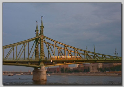 Szabadsg/Liberty bridge