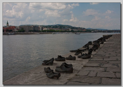 We are not with you Mr Orban     WW II Jewish memorial