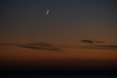 Moonset Big Beach