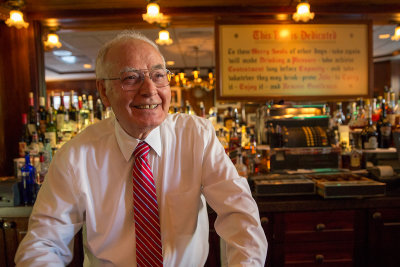 Bartender - Gene & Georgetti's