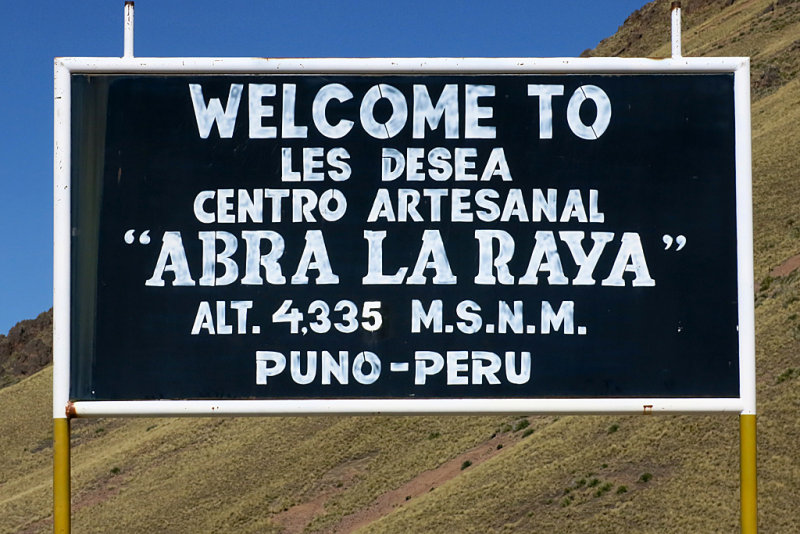 19_La Raya Mountain Pass.jpg