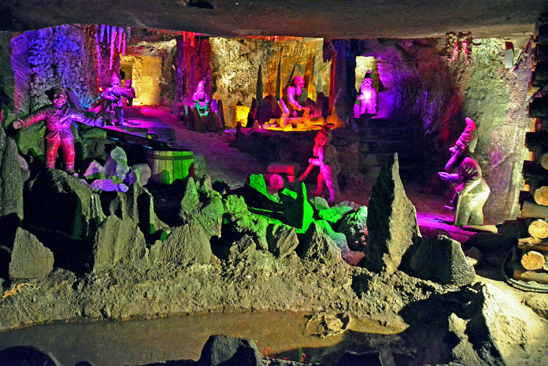 58_Wieliczka_Salt Mine.jpg
