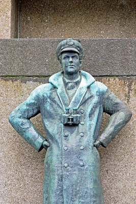 23_Sailors Monument.jpg