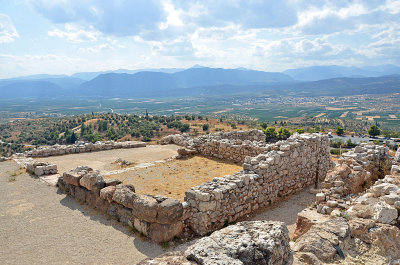 10_Mycenae Archaeological Site.jpg