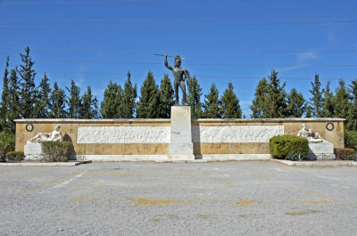 32_Monument of Thermopylae.jpg