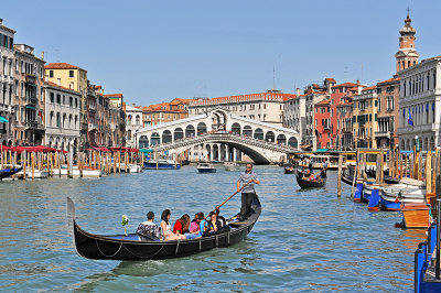 12_Rialto Bridge.jpg