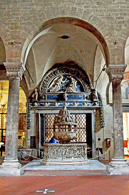 23_Basilica of San Frediano.jpg