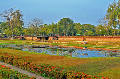 04_Sukhothai Historical Park.jpg